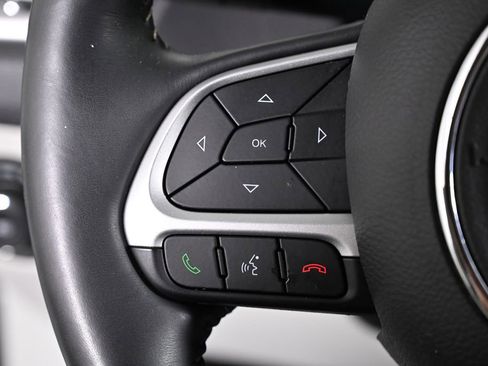 Used 2018 Jeep Compass Latitude w/ Popular Equipment Group AWD/4WD image 16