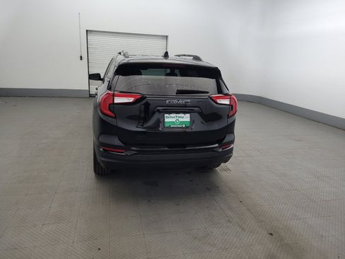 Used 2023 GMC Terrain SLT w/ Infotainment Package II FWD image 6