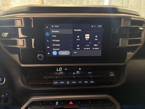 Used 2024 Toyota Tundra SR5 w/ SR5 Convenience Package image 18