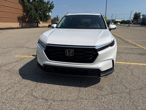 Used 2024 Honda CR-V EX-L image 11