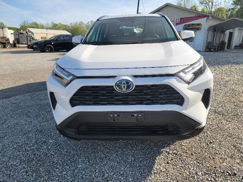 Used 2023 Toyota RAV4 XLE w/ Convenience Package image 2