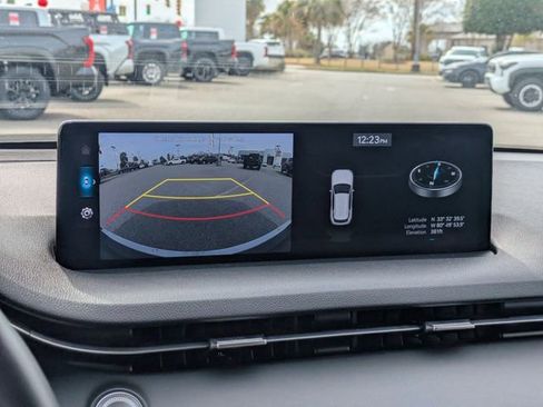 Used 2025 Genesis GV70 2.5T image 22