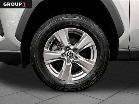 Used 2023 Toyota RAV4 XLE AWD/4WD image 11