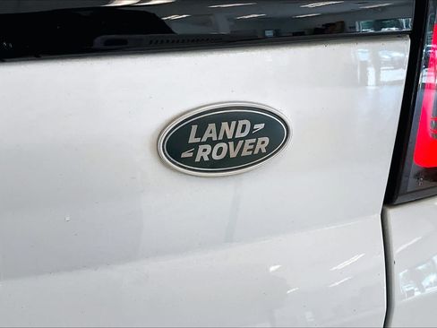 Used 2019 Land Rover Range Rover Sport Supercharged AWD/4WD image 9