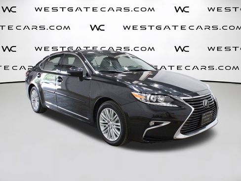 Used 2018 Lexus ES 350 image 2