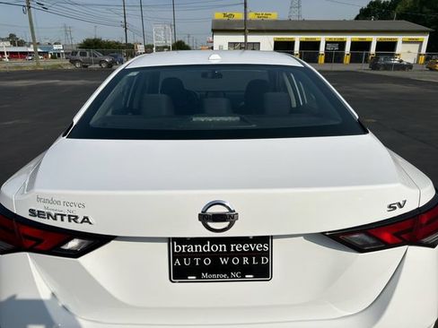 Used 2022 Nissan Sentra SV FWD image 28