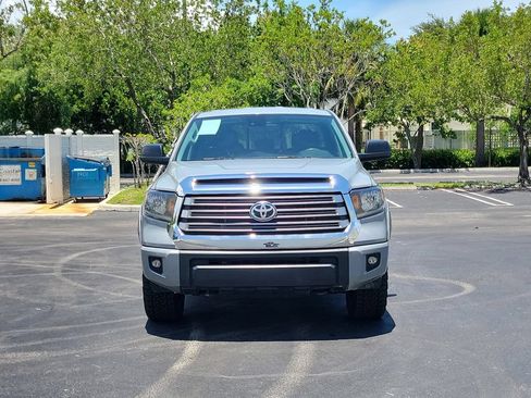 Used 2021 Toyota Tundra SR5 w/ SR5 Upgrade Package AWD/4WD image 9