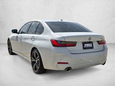 Used 2023 BMW 330i Sedan w/ Premium Package image 7