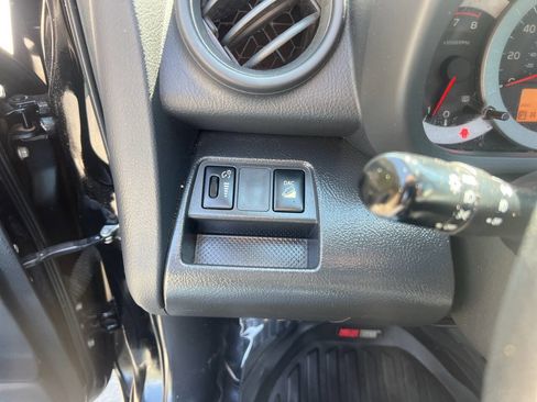 Used 2012 Toyota RAV4 Sport image 21