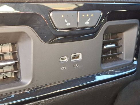 Used 2024 GMC Sierra 1500 AT4 w/ Technology Package image 13