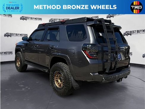 Used 2021 Toyota 4Runner TRD Off-Road Premium w/ Moonroof Package AWD/4WD image 6