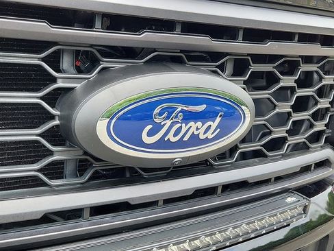 Used 2024 Ford F250 Lariat w/ Lariat Ultimate Package AWD/4WD image 32