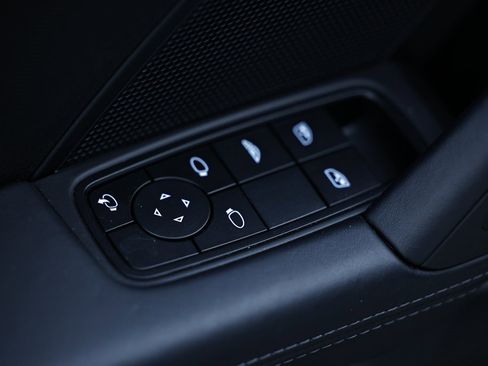 Certified 2025 Porsche 911 Carrera image 25