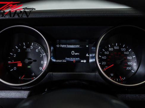 Used 2016 Ford Mustang Shelby GT350 w/ Technology Package RWD image 31