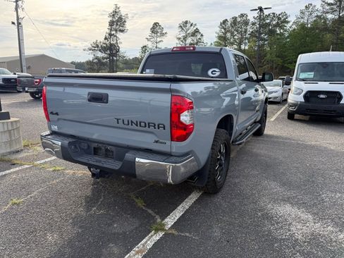 Used 2019 Toyota Tundra SR5 w/ SR5 Upgrade Package image 7