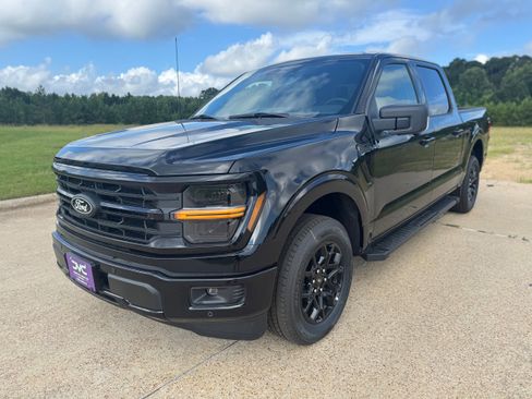 New 2025 Ford F150 XLT w/ Equipment Group 302A MID image 23