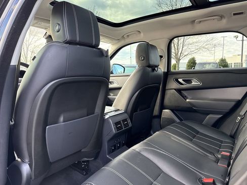 Used 2018 Land Rover Range Rover Velar S image 11