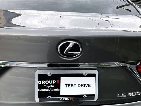 Used 2022 Lexus LS 500 AWD w/ Accessory Package (Z2) image 31