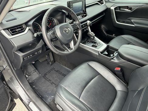 Certified 2021 Toyota RAV4 XLE Premium AWD/4WD image 26