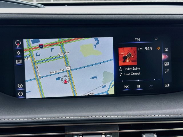 Used 2018 Lexus LS 500 w/ Interior Upgrade Package RWD image 32