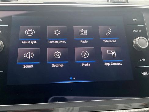 Certified 2023 Volkswagen Tiguan SE w/ Panoramic Sunroof Package FWD image 35