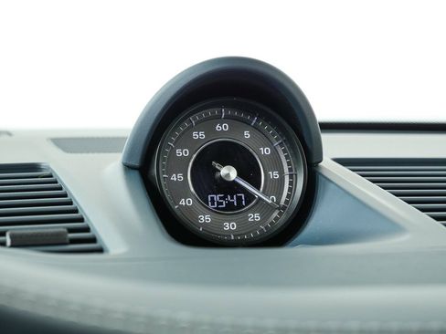 Certified 2024 Porsche 911 Turbo image 18