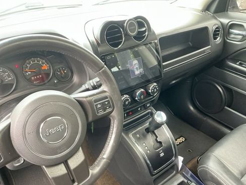 Used 2015 Jeep Patriot High Altitude AWD/4WD image 23