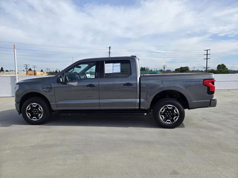 Used 2023 Ford F150 Lightning XLT image 7