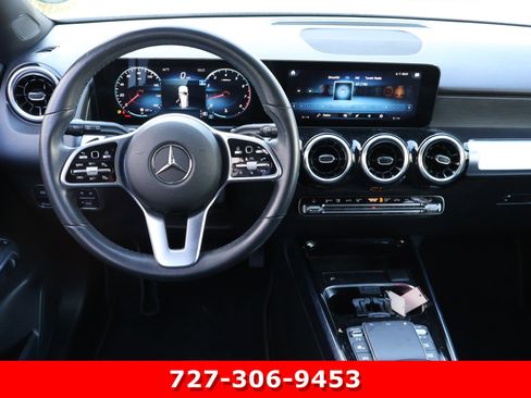 Used 2022 Mercedes-Benz GLB 250 GLB 250 image 17