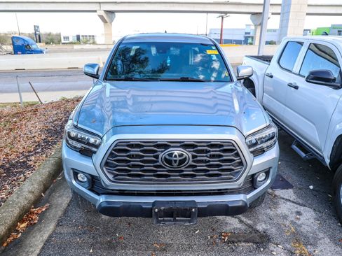 Used 2022 Toyota Tacoma TRD Off-Road image 5