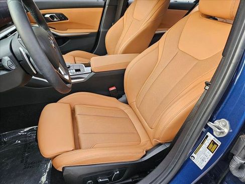 Used 2024 BMW 330i Sedan w/ Premium Package RWD image 16