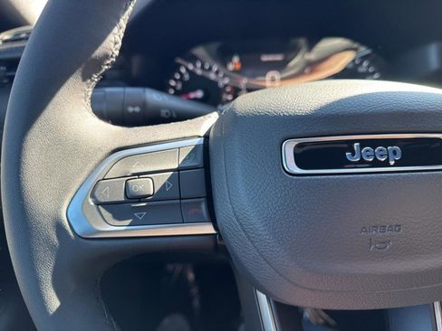 New 2026 Jeep Compass Latitude image 15