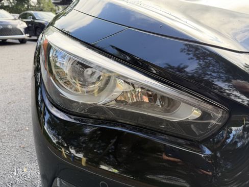 Used 2018 INFINITI Q50 Red Sport 400 w/ Sensory Package (Sport) AWD/4WD image 12
