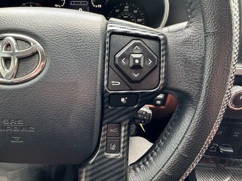 Used 2018 Toyota Sequoia Platinum image 27