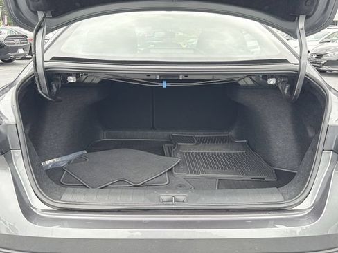 Certified 2026 Nissan Sentra SV w/ SV Convenience Package FWD image 31