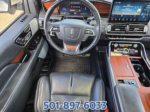 Used 2024 Lincoln Navigator Reserve AWD/4WD image 15