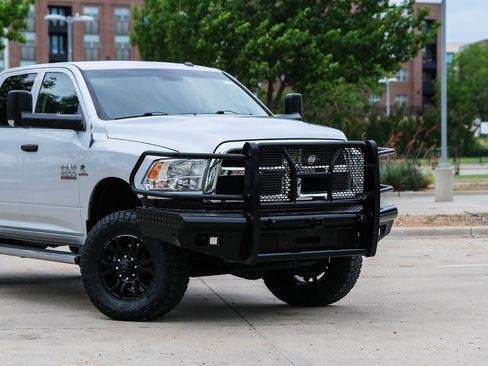 Used 2018 RAM 2500 Tradesman w/ Chrome Appearance Group AWD/4WD image 3