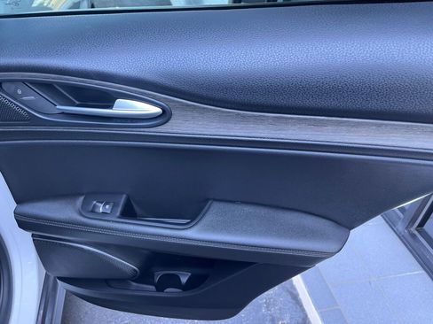 Used 2022 Alfa Romeo Stelvio Ti image 28