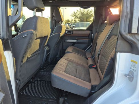 Certified 2023 Ford Bronco Outer Banks w/ Sasquatch Package image 17