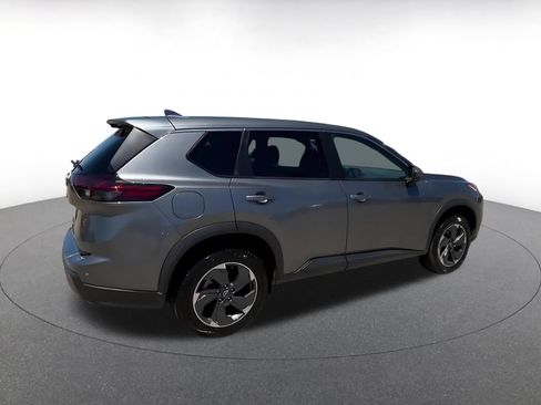 Used 2025 Nissan Rogue SV FWD image 15