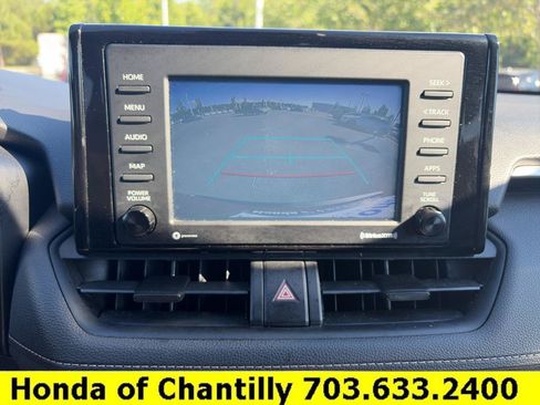 Used 2021 Toyota RAV4 LE AWD/4WD image 48