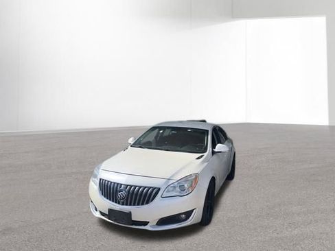 Used 2015 Buick Regal FWD image 1