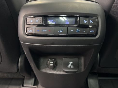 Used 2024 Hyundai Palisade Calligraphy image 35