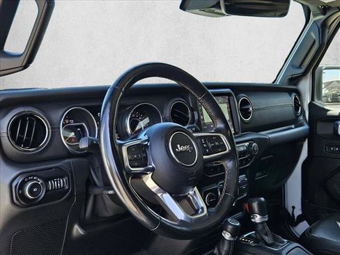 Used 2021 Jeep Wrangler Unlimited Sahara AWD/4WD image 12