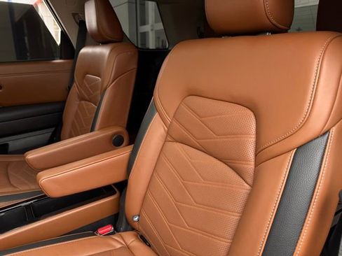 Used 2022 Nissan Pathfinder Platinum w/ Cargo Package image 22