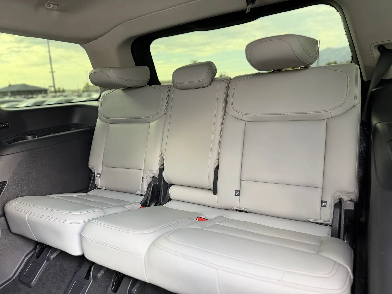 Used 2025 Ford Expedition Active AWD/4WD image 17