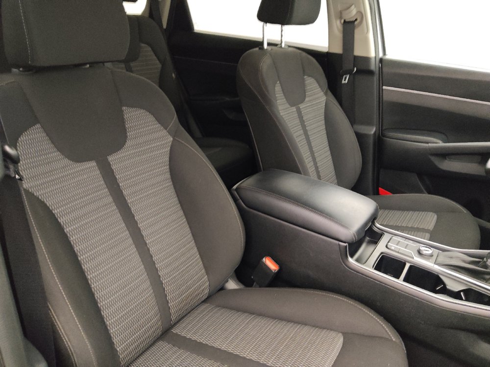 Used 2021 Kia Sorento LX AWD/4WD image 21