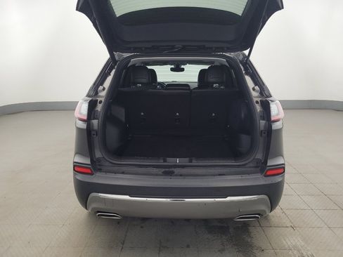 Used 2019 Jeep Cherokee Limited AWD/4WD image 29