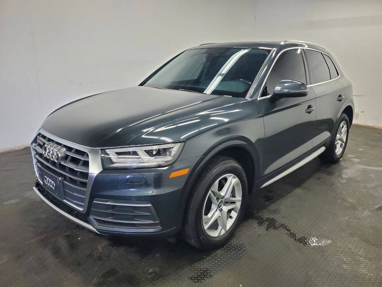 Used 2018 Audi Q5 2.0T Premium Plus w/ Premium Plus Package AWD/4WD image 1