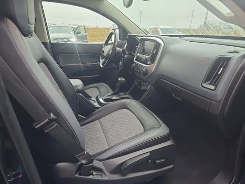Used 2019 Chevrolet Colorado Z71 w/ Z71 Midnight Edition image 25